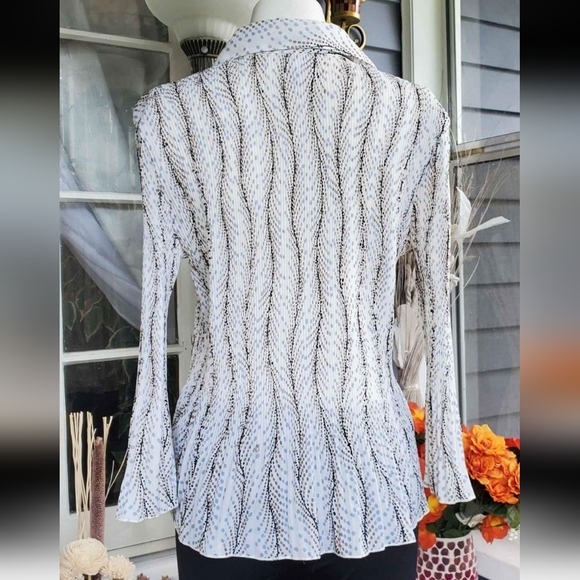 Covington Buttons Up Stretchable Bodycon Polkadot Pleated Shirt Top Blouse Small - Picture 3 of 9